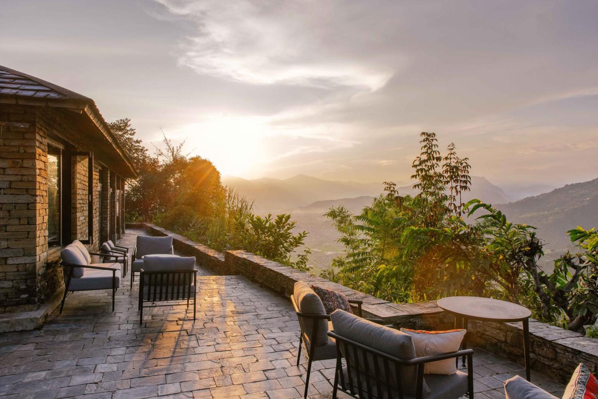 Tiger Mountain Pokhara Lodge Ngoại thất bức ảnh