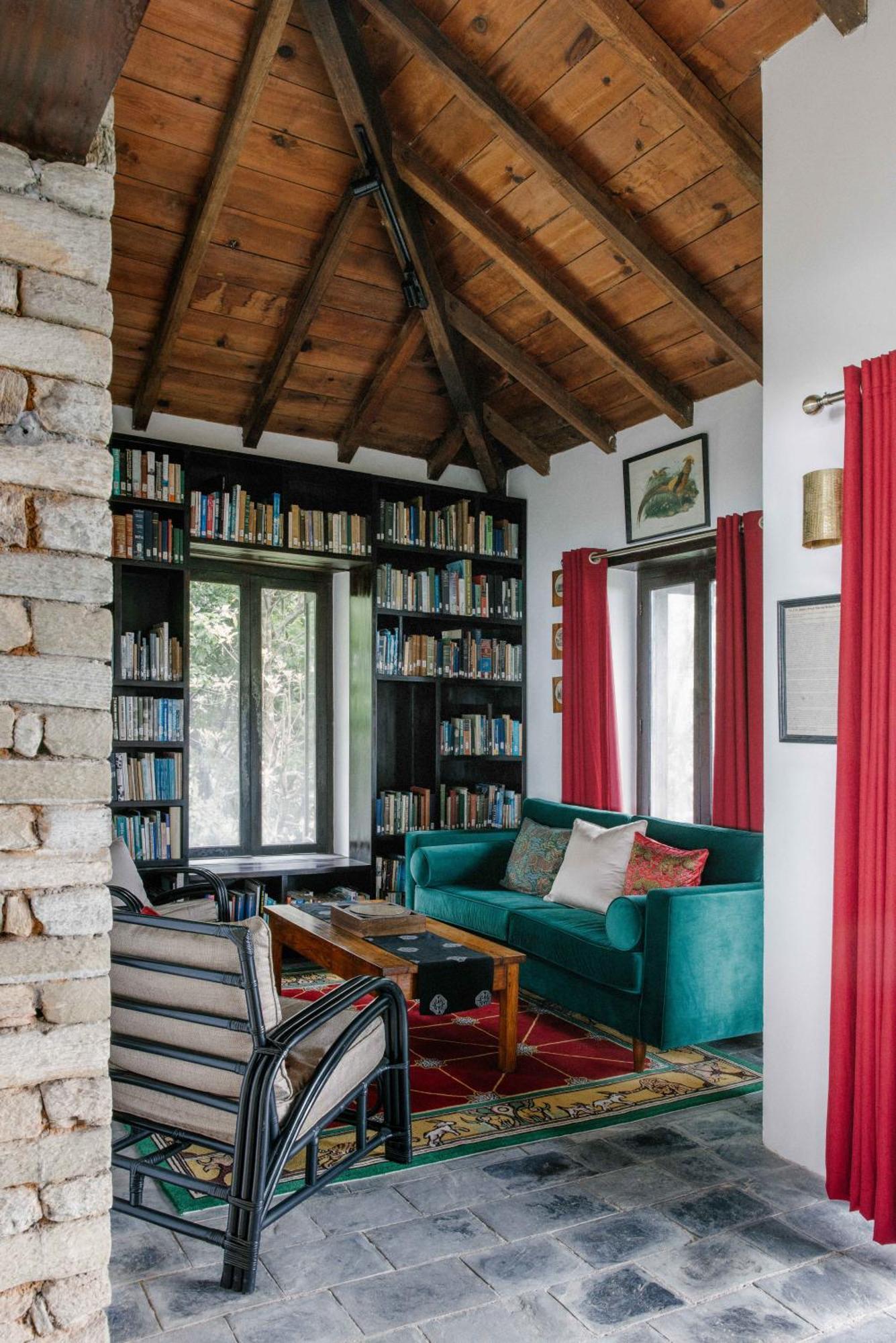 Tiger Mountain Pokhara Lodge Ngoại thất bức ảnh